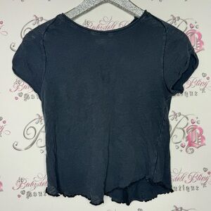 We the free 💎 distressed tshirt navy blue hem distressed and pin sleeves cute